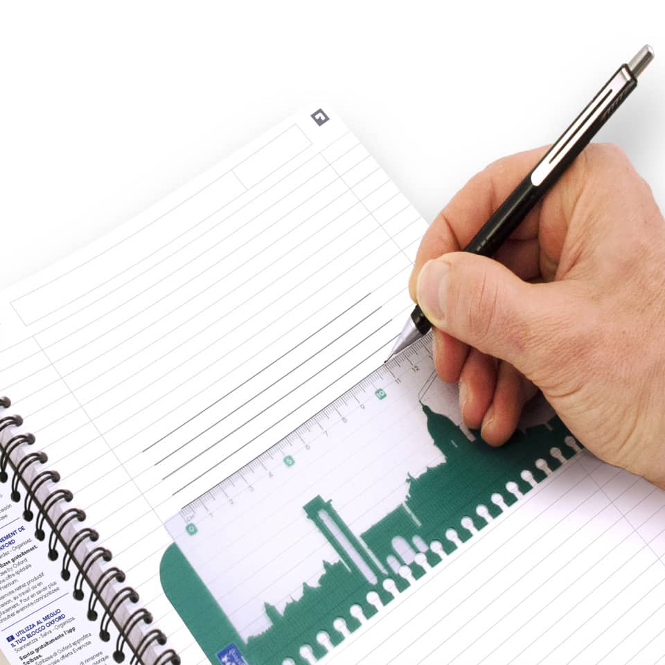 notebook, Linealruler, hand writing, Spiralbindung, grüne Grafik