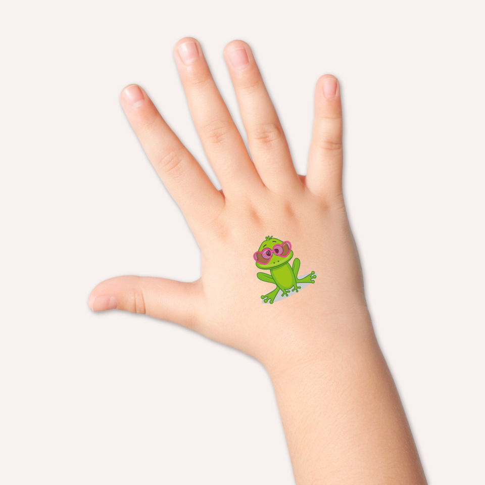 kleine tatoo, frosch, pink sunglasses, hand tattoo, cartoon motif