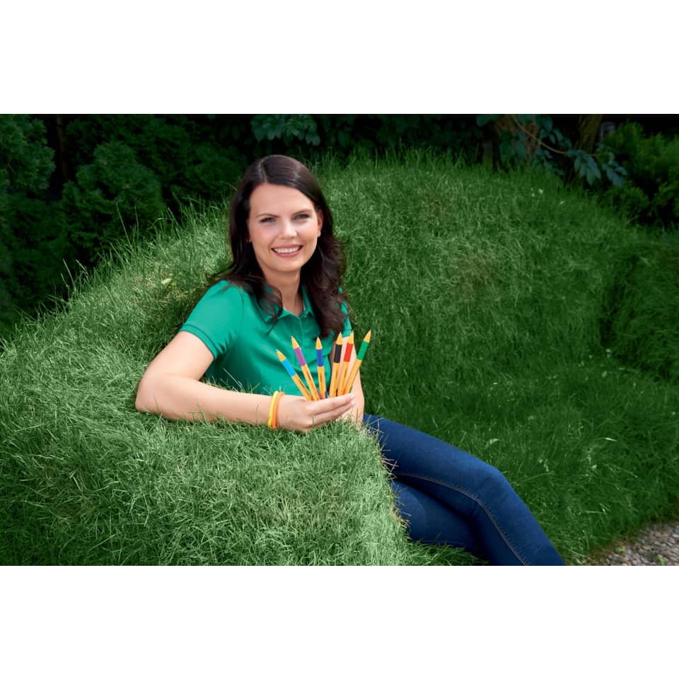 Topflache, grünes polo-shirt, Buntstifte, Gartenlage, Jeans