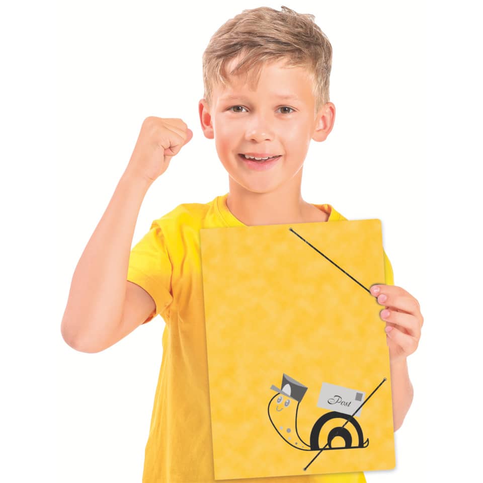 Kinder, Gelbes T-Shirt, Umschlag, Post, Schneckenlogo