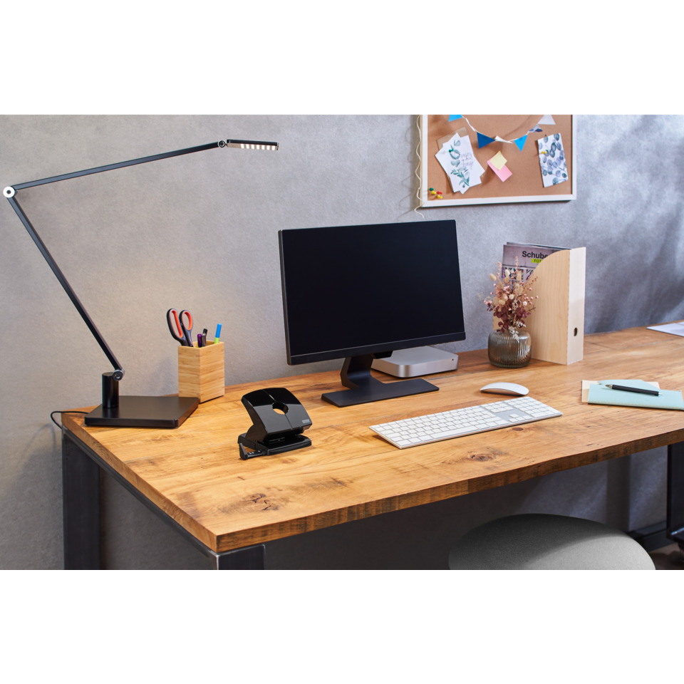 Schreibtisch, Schreibtischlampe, Monitor, Bürosetup, Zubehör