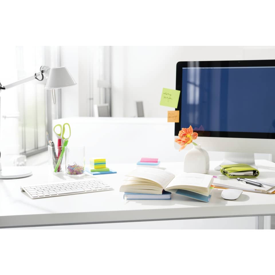 Schreibtisch, Computermonitor, Schreibtisch-Accessoires, Notizblock, Laptop-Setup
