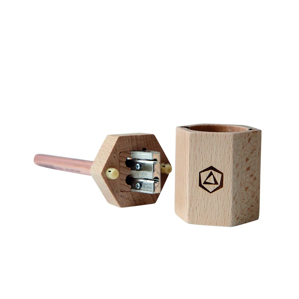 Holz, Stifthalter, Bleistiftspitzer, Holzpfeife?, Holzreit?