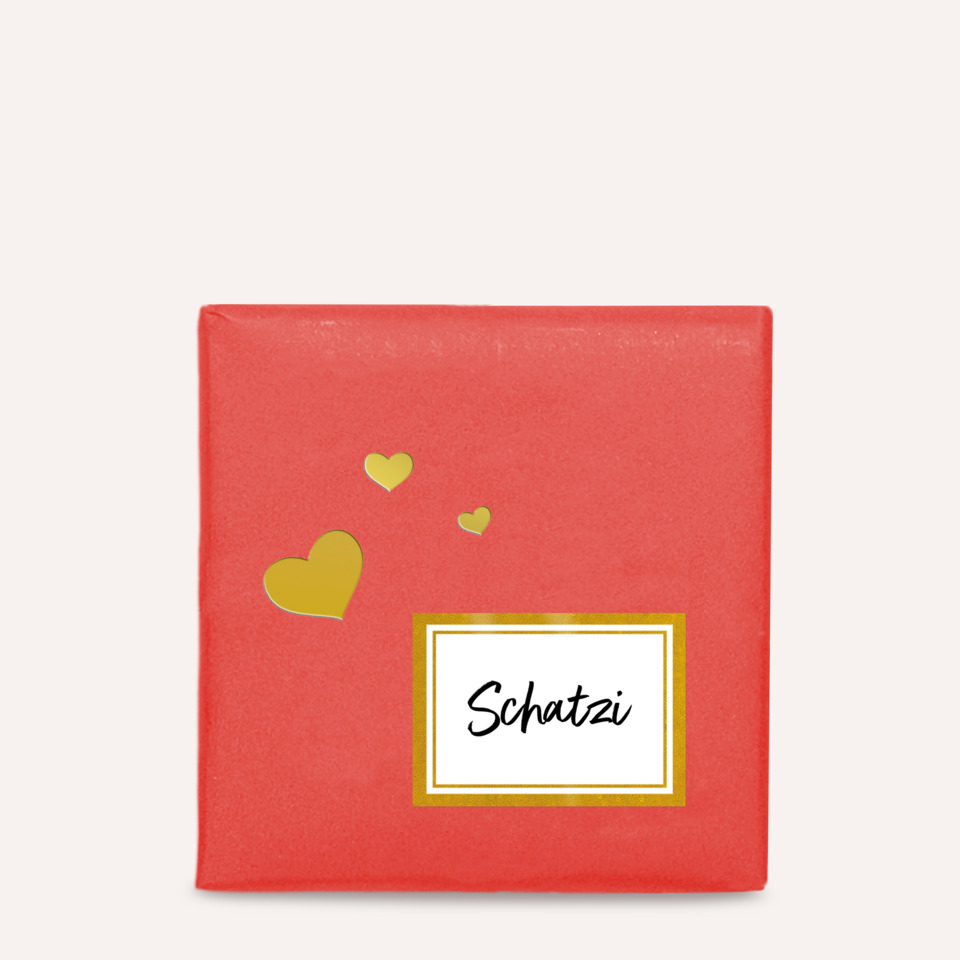 gift box, red packaging, gold hearts, label, Schatz i logo