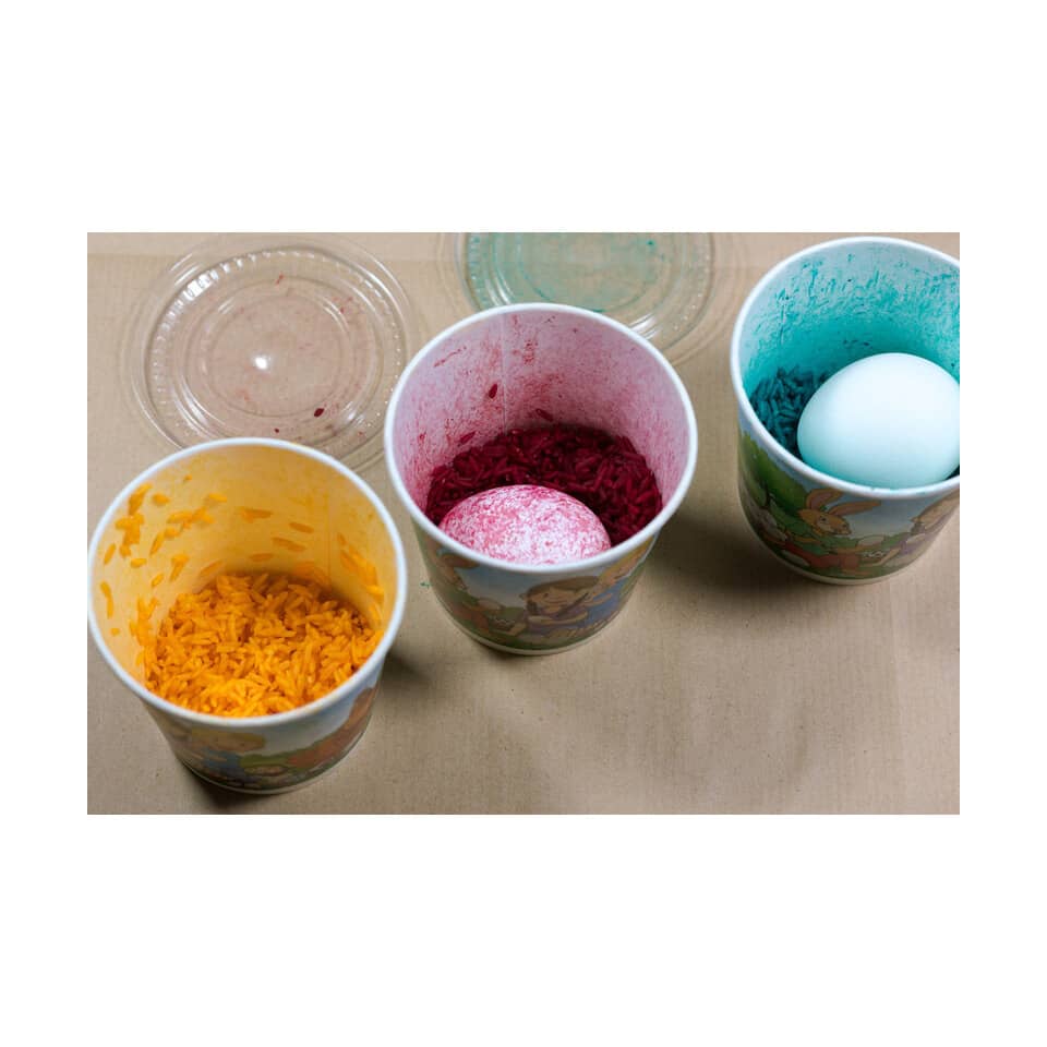 Eierbecher, Mäppchen, Kunststoffbecher, Farbige Reismeale, Osterei