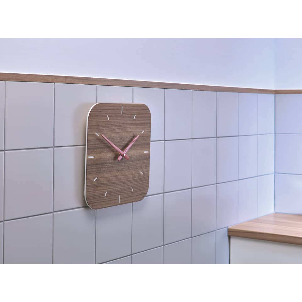 Wanduhr, Holzoptik, Wanduhr rosa, Küchenwand, Fliesen