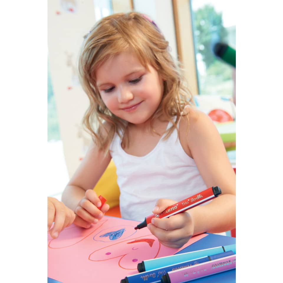 Kinderzeichnen, Marker, Papier, Kunst, Spielzeit