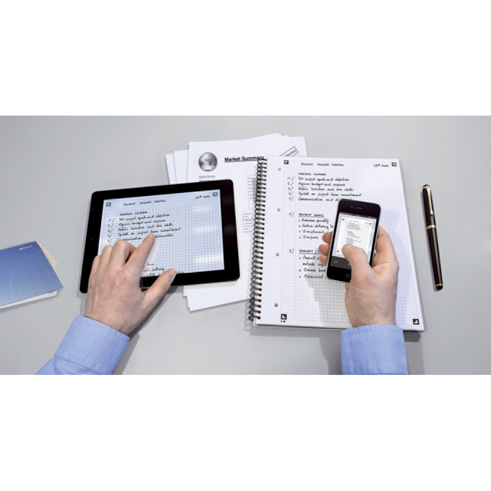 Tablet, Smartphone, Notizen, Dokumente, Arbeitsplatz