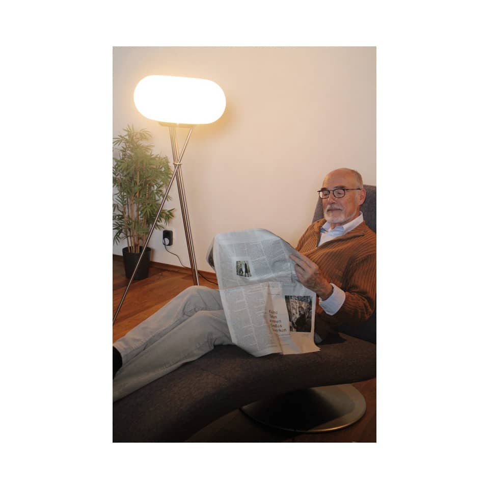 Lounge-Stuhl, Lesesessel, Zeitungslesen, Stehlampe, Wohnzimmer
