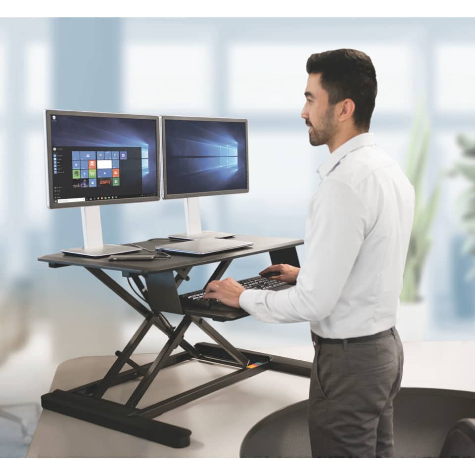 Schreibtisch, Mobiliar, Tabelle, Stehender Schreibtisch, Person