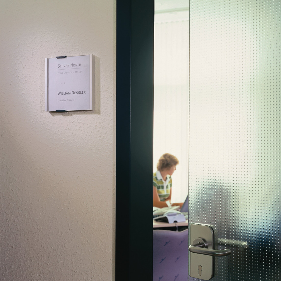 office, Tür, Glasdichtung?, Mitarbeiter, Namensschild